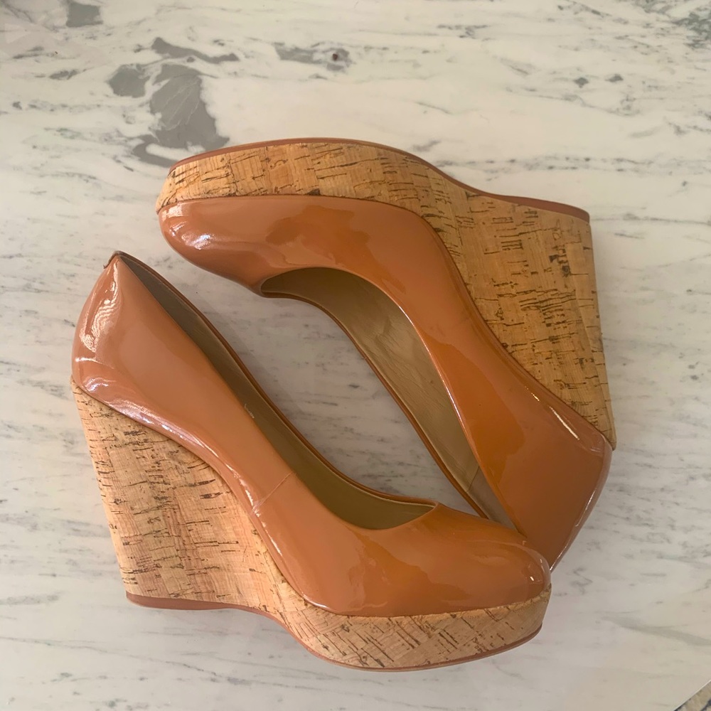 EUC Vince Camuto Wedges Sz 7